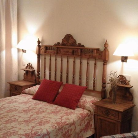 Hostal Rural Cumbres De Castilla Мандайона Экстерьер фото