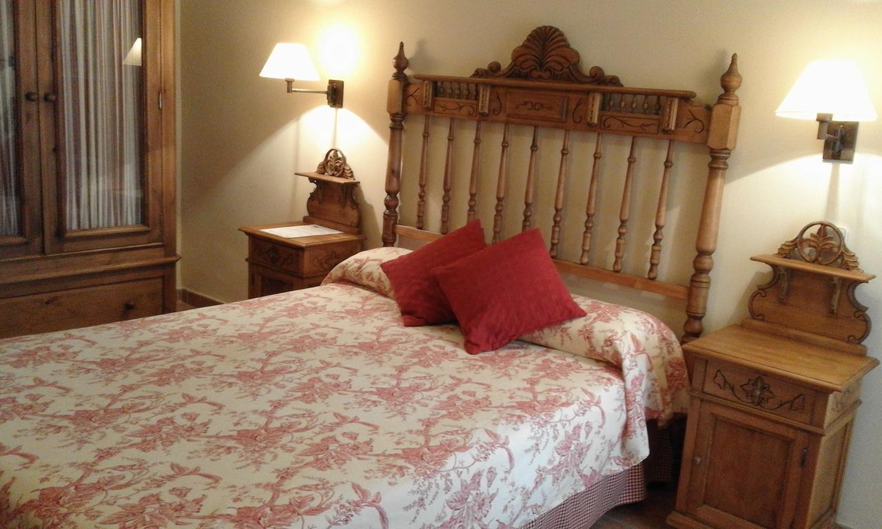 Hostal Rural Cumbres De Castilla Мандайона Экстерьер фото