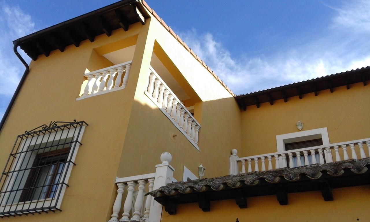 Hostal Rural Cumbres De Castilla Мандайона Экстерьер фото