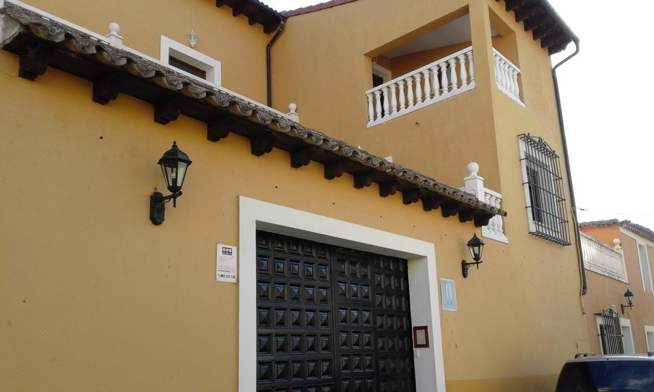 Hostal Rural Cumbres De Castilla Мандайона Экстерьер фото