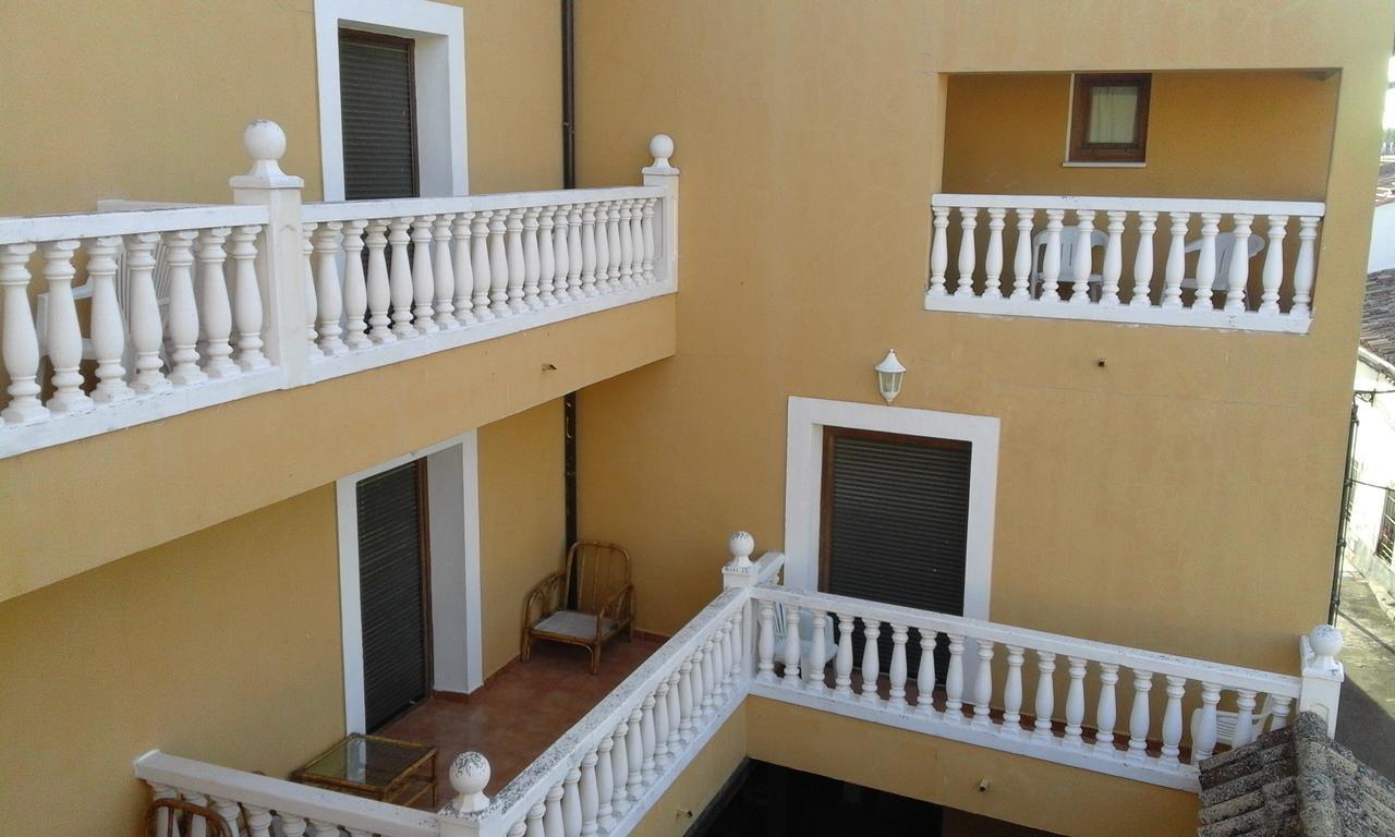 Hostal Rural Cumbres De Castilla Мандайона Экстерьер фото